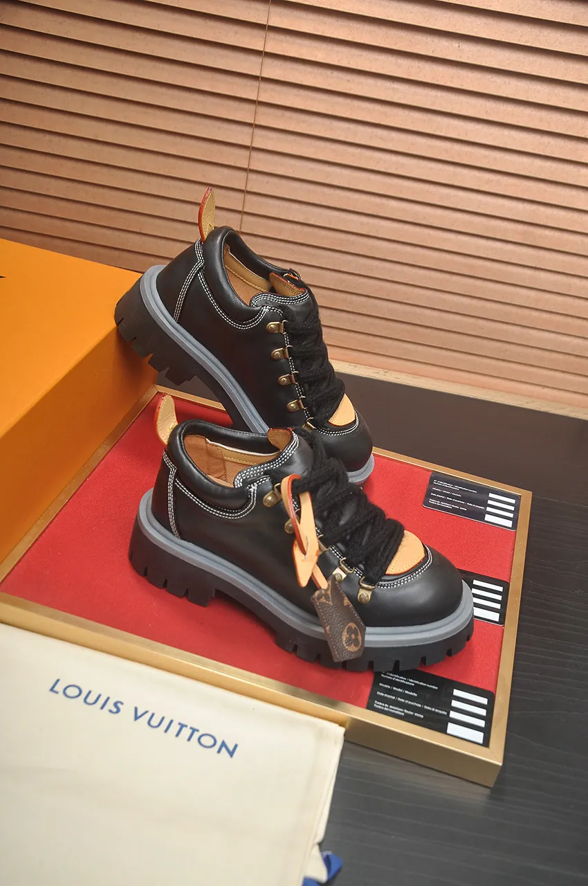 Men's shoes 💰660💶 LV Louis Vuitton 2025 autumn and winter new couple's new style, the original version is developed one to one, retro fashion, handsome and cool mountaineering derby shoes are out of stock 👍 💎 Material: imported first-layer cowhide 💎 Lining: imported lambskin 💎 Outsole: original molded TR non-slip sole 💎 Bottom height: 3.5cm 💎 Shoe size: 35-45 for both men and women